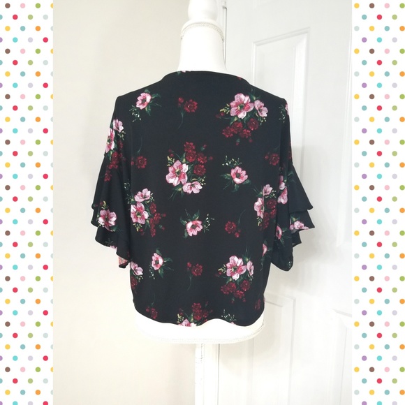 EXPRESS Floral textured Ruffle sleeve Top XS - Picture 4 of 7